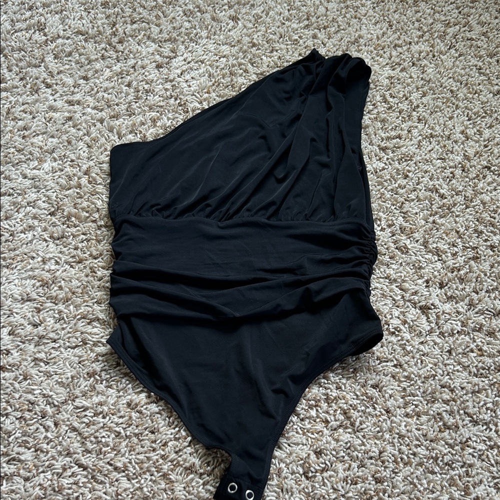 Express Black One-Shoulder Bodysuit